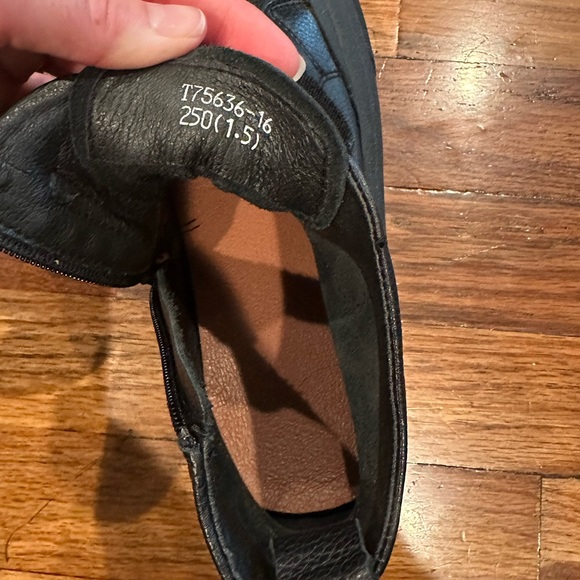 International Black Sneakers - UK - Picture 6 of 6